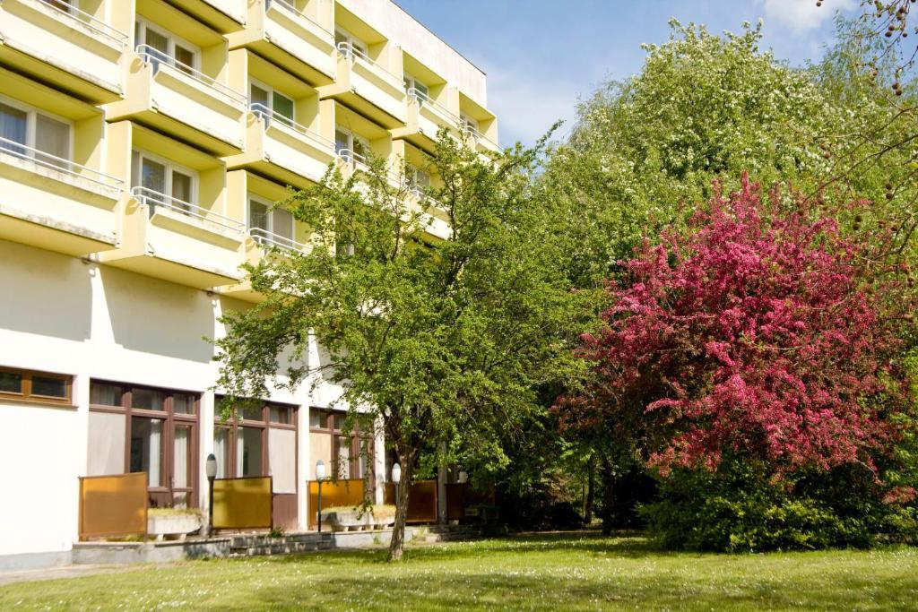 Club Aliga Retro Resort Balatonvilagos Room photo