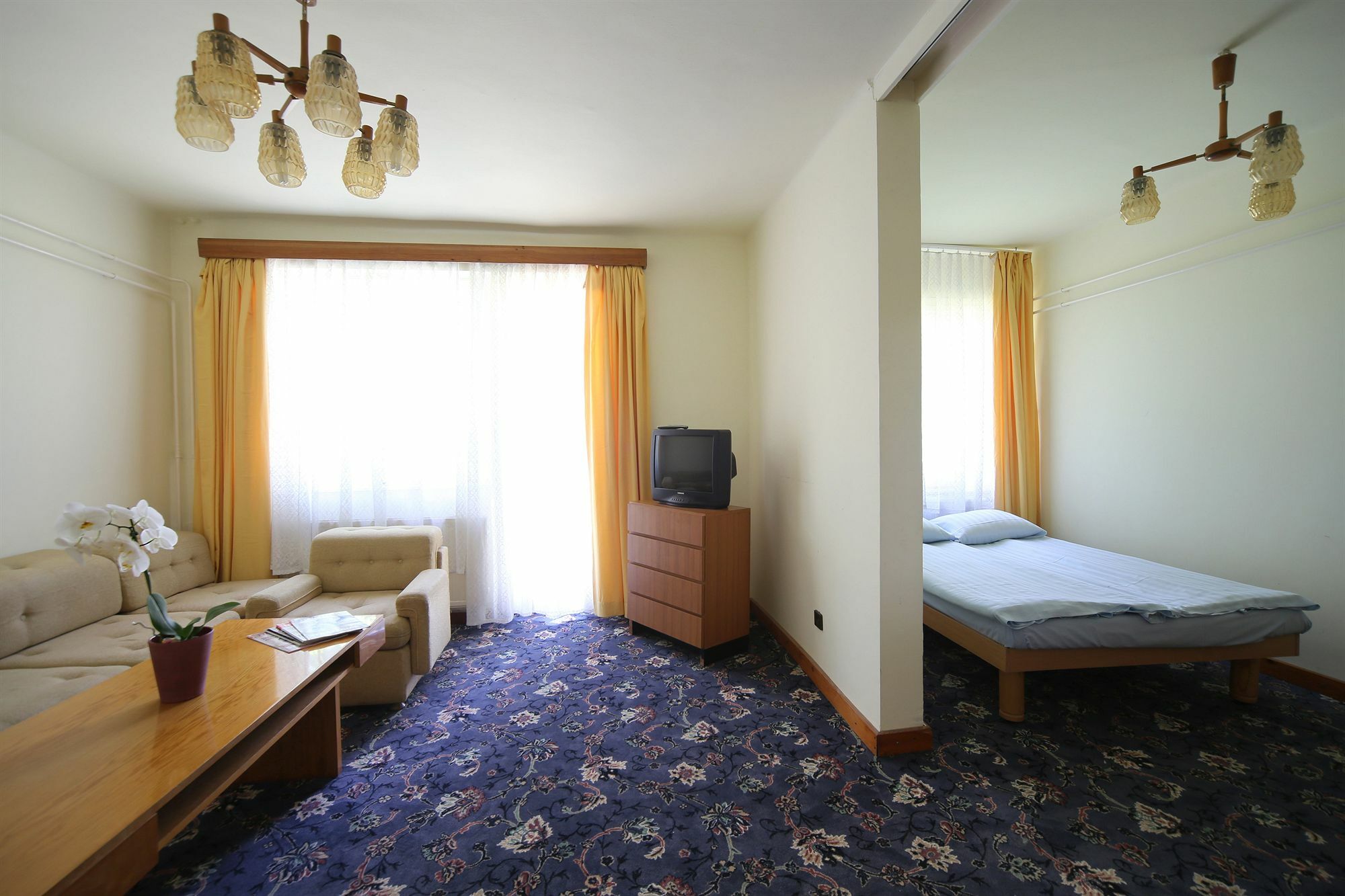 Club Aliga Retro Resort Balatonvilagos Exterior photo